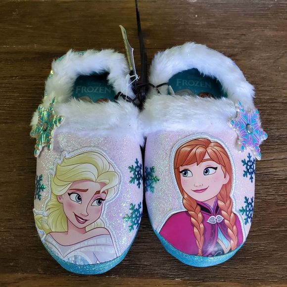 Disney Frozen Anna and Elsa girls slippers - Picture 7 of 8